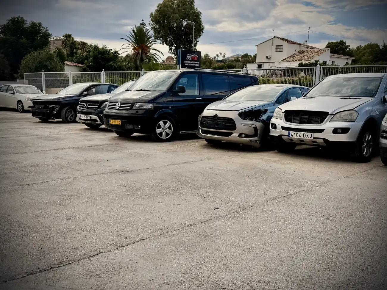 De bus eindelijk bij de garage in Altea