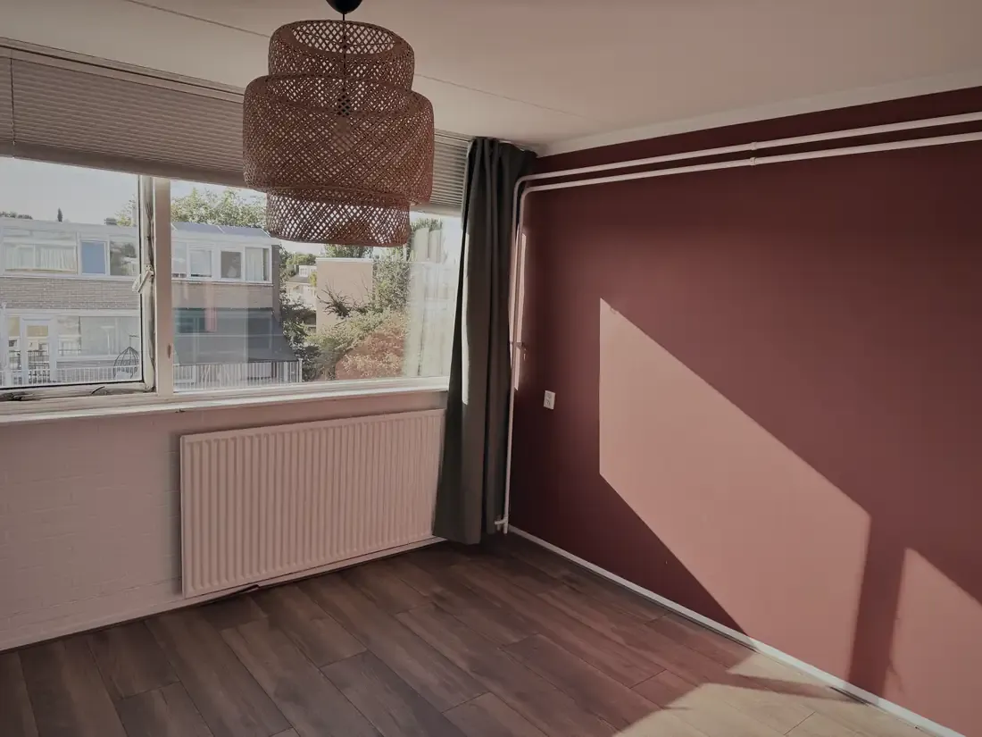 De logeerkamer, helemaal leeg